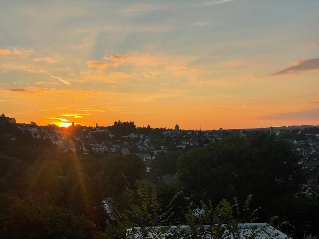 Mayen, Im Mohren, Privatzimmer Nr2, Waldrand, Nahe Nurburgring & Burg Eltz, Gemeinschaftsbad المظهر الخارجي الصورة